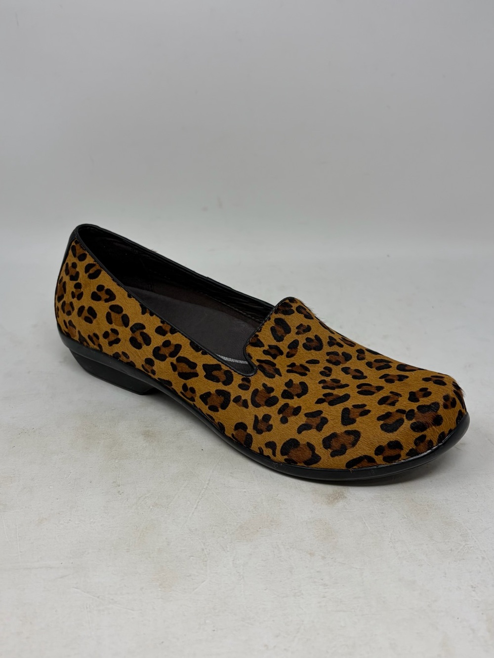 Dansko Olivia Calf Hair Leopard Loafer Size 39 or US 8.5/9